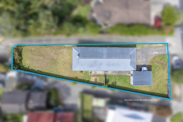 Photo of property in 2/587 Glenfield Road, Totara Vale, Auckland, 0629