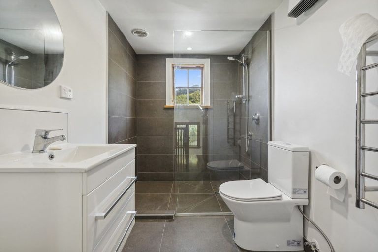 Photo of property in 5 Grosvenor Terrace, Wadestown, Wellington, 6012