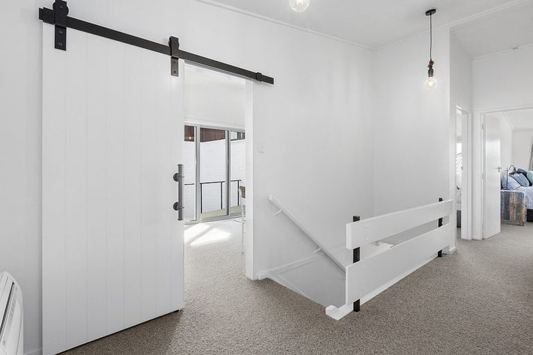 Photo of property in 42 Crosby Street, Mornington, Dunedin, 9011
