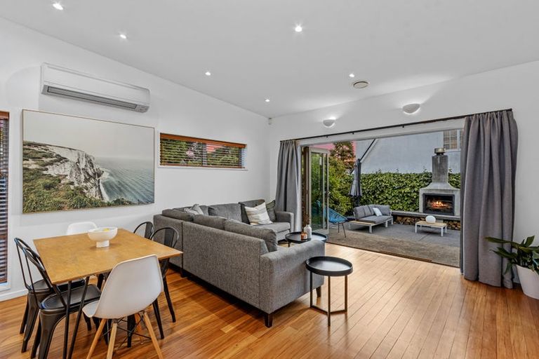 Photo of property in 1 Dunrobin Place, Avonhead, Christchurch, 8042