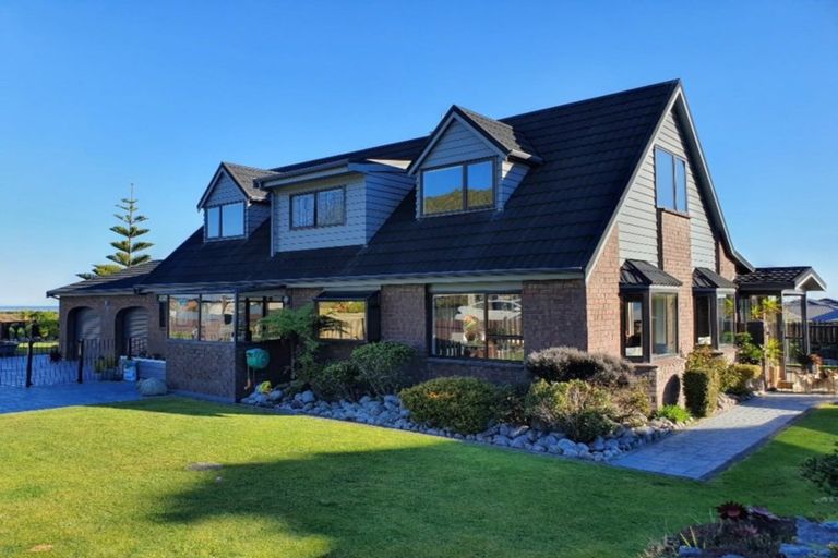 Photo of property in 112 Main Road South, Karoro, Greymouth, 7805