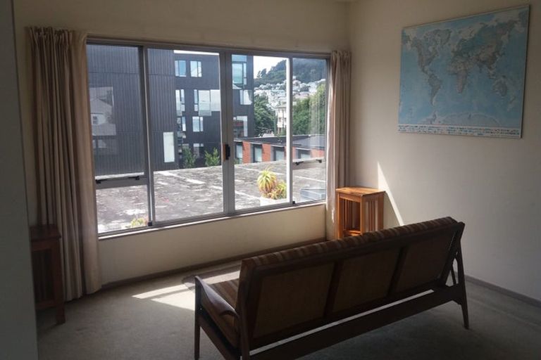 Photo of property in 17u9 Adelaide Road, Mount Cook, Wellington, 6021