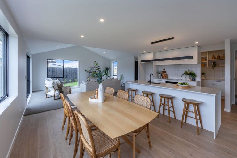 Photo of property in 9 Crosado Place, Rolleston, 7614