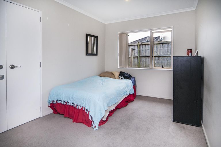 Photo of property in 3 Kokako Rise, Papakura, 2110