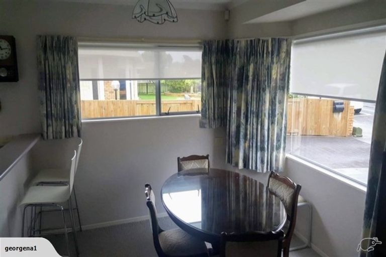 Photo of property in 1 Mangorei Road, Merrilands, New Plymouth, 4312