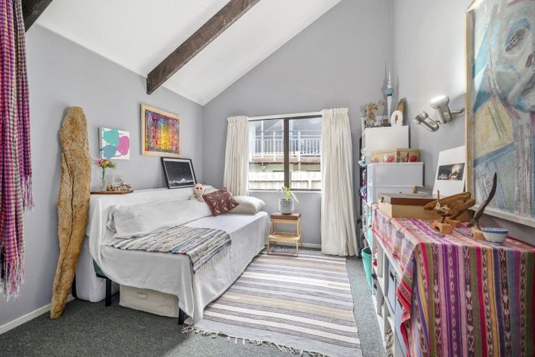 Photo of property in 2/7 Kereru Street, Two Mile Bay, Taupo, 3330