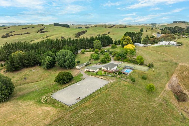 Photo of property in 1222 Taihape Road, Sherenden, Hastings, 4179