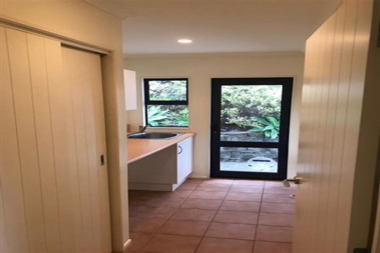 Photo of property in 10 Chamari Close, Titirangi, Auckland, 0604