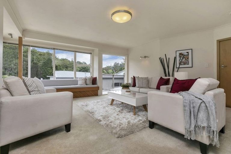 Photo of property in 96 Eskdale Road, Birkdale, Auckland, 0626