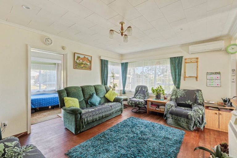 Photo of property in 31 Wrantage Street, Westown, New Plymouth, 4310
