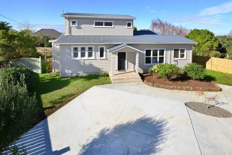 Photo of property in 267 Hobsonville Road, Hobsonville, Auckland, 0618