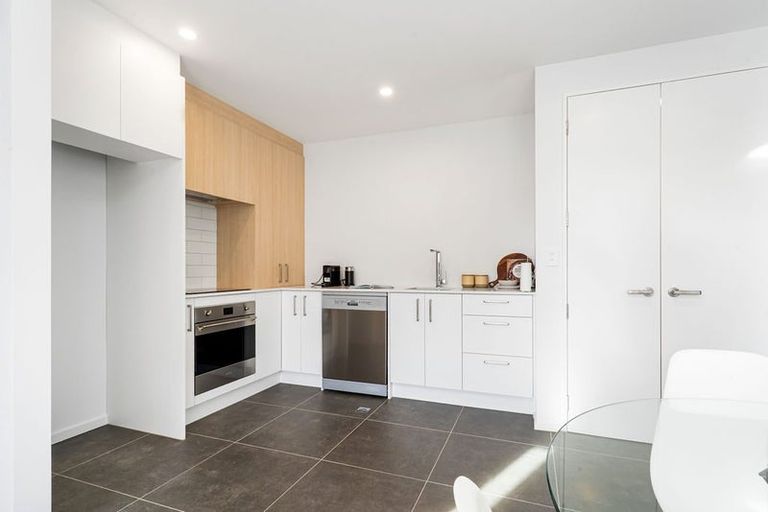 Photo of property in 2/3 Ayr Street, Riccarton, Christchurch, 8011