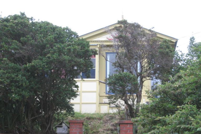 Photo of property in 33 Harland Street, Brooklyn, Wellington, 6021