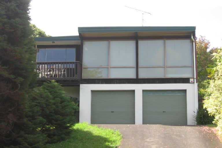 Photo of property in 20 Ragley Street, Titirangi, Auckland, 0604