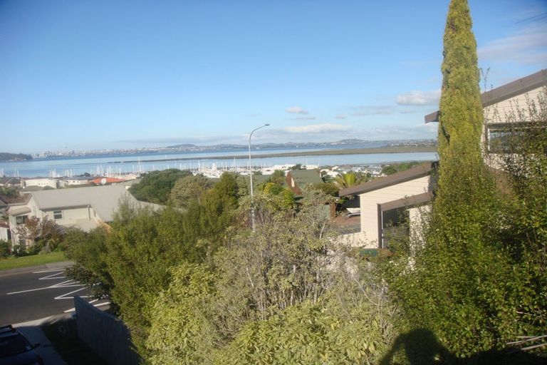 Photo of property in 145 Wiseley Road, West Harbour, Auckland, 0618