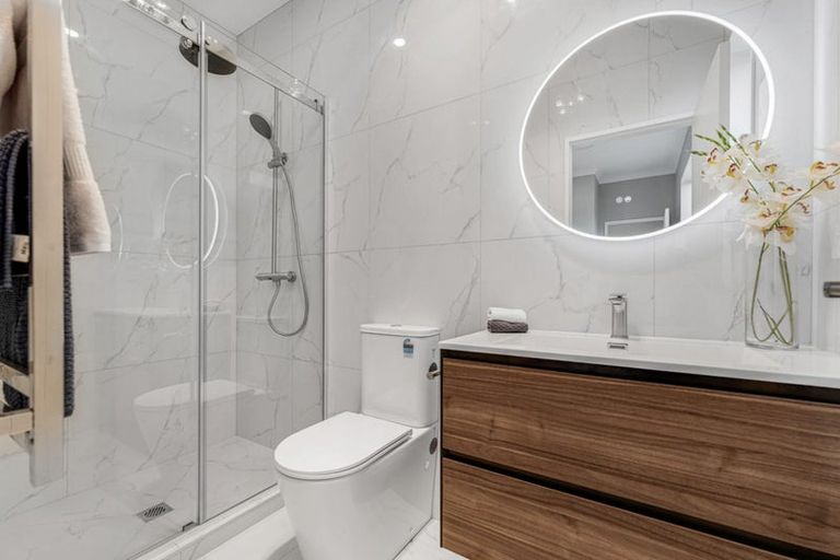 Photo of property in 2e Hughs Way, Flat Bush, Auckland, 2019
