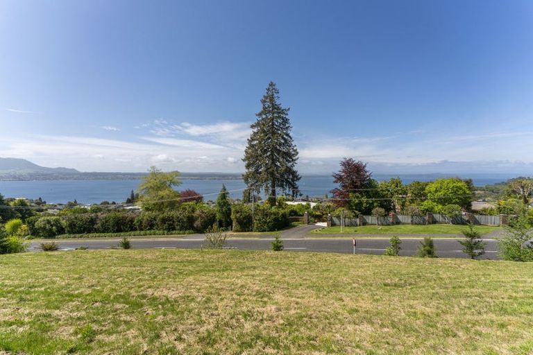 Photo of property in 58 Mapara Road, Acacia Bay, Taupo, 3385