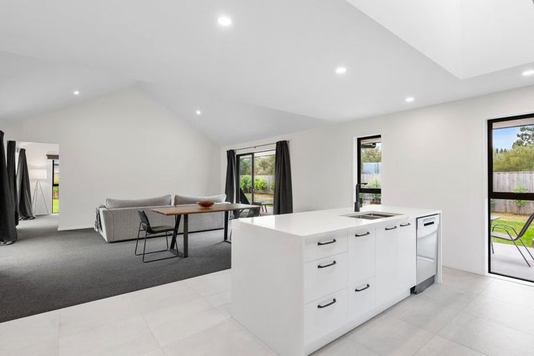 Photo of property in 12b Wykes Place, Amberley, 7410