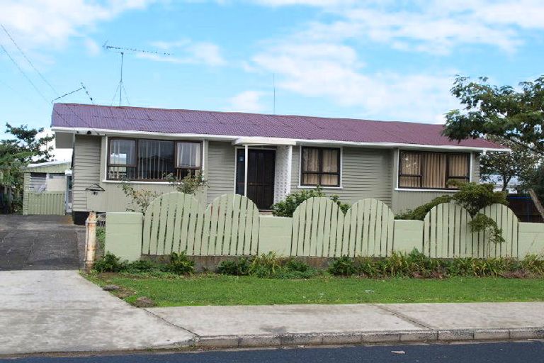 Photo of property in 15 Franklyne Road, Otara, Auckland, 2023