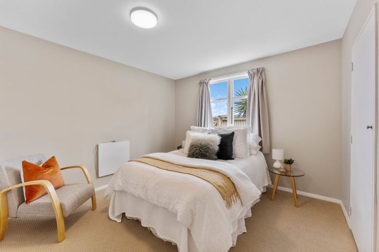 Photo of property in 25 Kiriwai Road, Paremata, Porirua, 5024