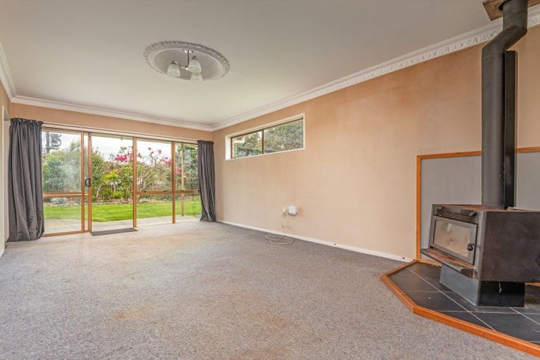 Photo of property in 21 Flower Street, Bulls, 4818