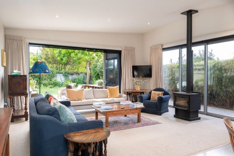 Photo of property in 42 Wellwood Terrace, Te Awanga, 4102