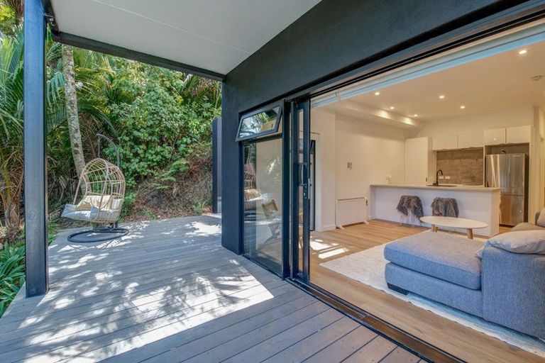 Photo of property in 167 Motutara Road, Muriwai, Waimauku, 0881