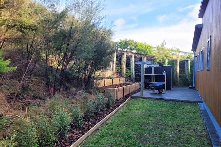 Photo of property in 47 Seymour Grove, Kingsley Heights, Upper Hutt, 5018