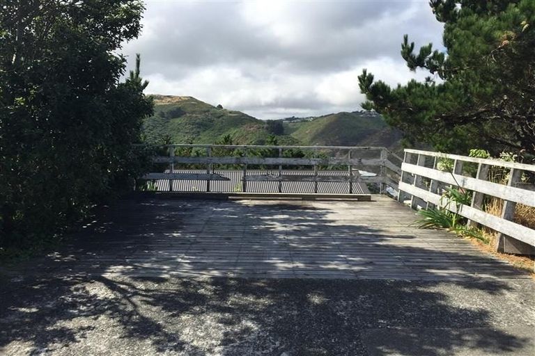 Photo of property in 2/65 Mandalay Terrace, Khandallah, Wellington, 6035
