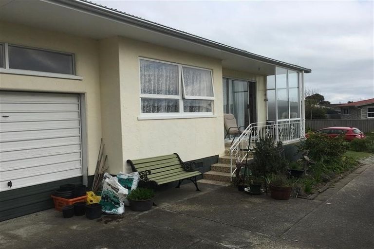 Photo of property in 1/5 Leicester Street, Stoke, Nelson, 7011