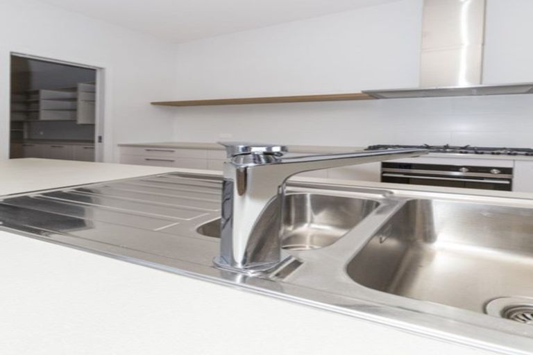 Photo of property in 66 Taikura Avenue, Red Beach, 0932