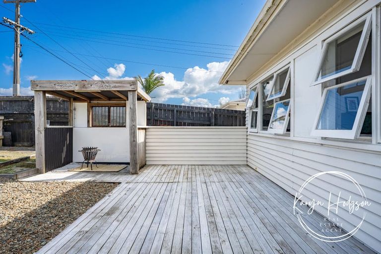 Photo of property in 103 Hurndall Street East, Maungaturoto, 0520