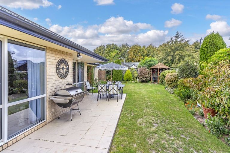 Photo of property in 22 Garforth Green, Halswell, Christchurch, 8025