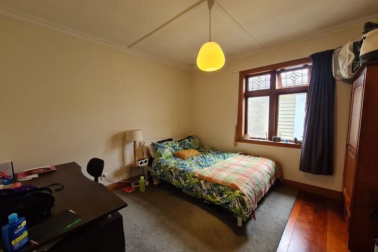 Photo of property in 76 Glenmore Street, Northland, Wellington, 6012