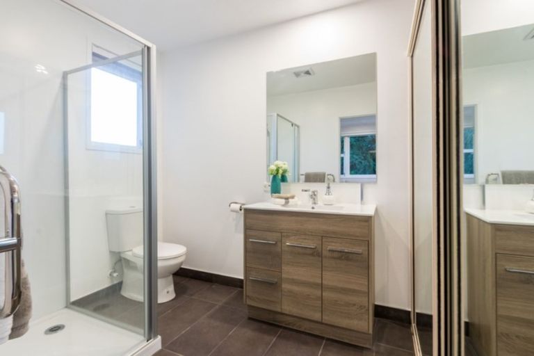 Photo of property in 176 Ti Rakau Drive, Pakuranga Heights, Auckland, 2010