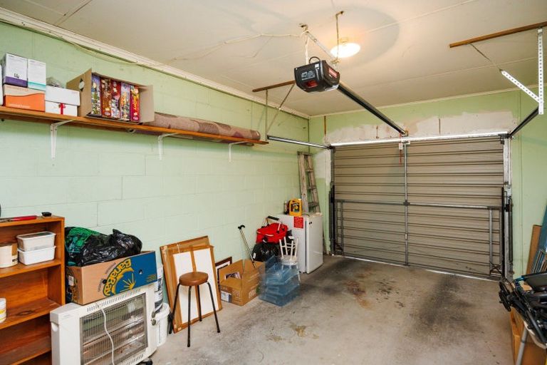 Photo of property in 16a Sandilands Street, Feilding, 4702