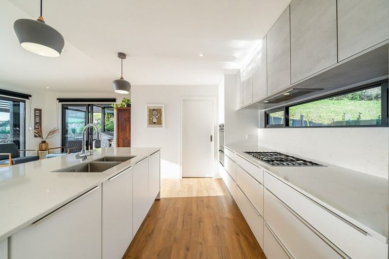 Photo of property in 13 Manapouri Lane, Aotea, Porirua, 5024