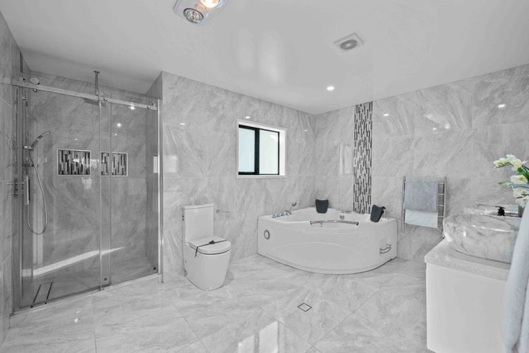 Photo of property in 6 Tuangi Road, Karaka, Papakura, 2113