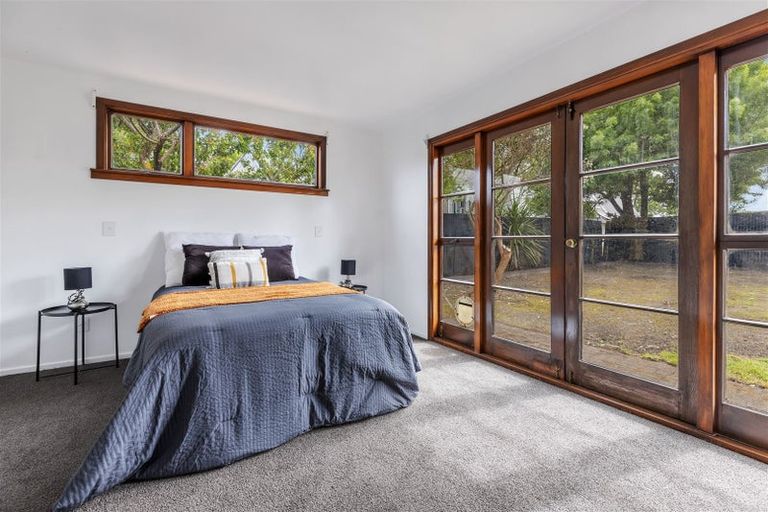 Photo of property in 37 Somerset Crescent, Spreydon, Christchurch, 8024