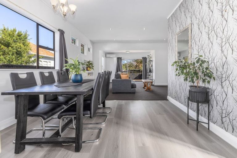 Photo of property in 85 Ruahine Street, Paraparaumu, 5032