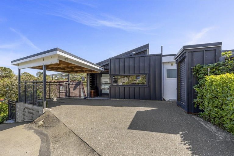 Photo of property in 51a Mandalay Terrace, Khandallah, Wellington, 6035