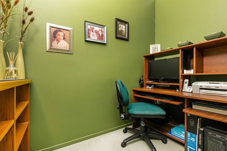 Photo of property in 27 Harvest Drive, Henderson, Auckland, 0612