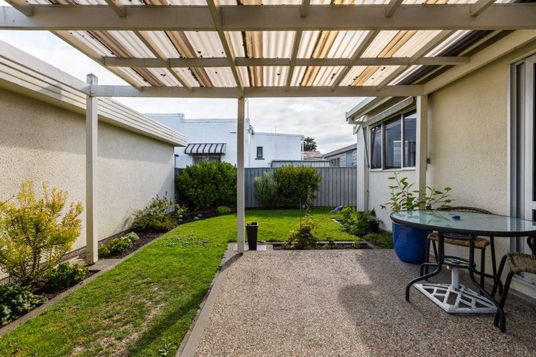 Photo of property in 4/249 Taradale Road, Pirimai, Napier, 4112