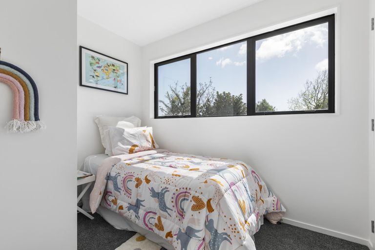 Photo of property in 1b Bellville Drive, Clendon Park, Auckland, 2103