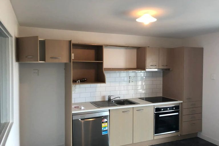 Photo of property in 18/241 Hinemoa Street, Birkenhead, Auckland, 0626