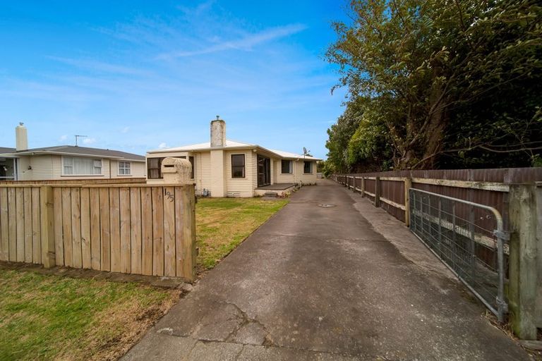 Photo of property in 195 Waihi Road, Hawera, 4610