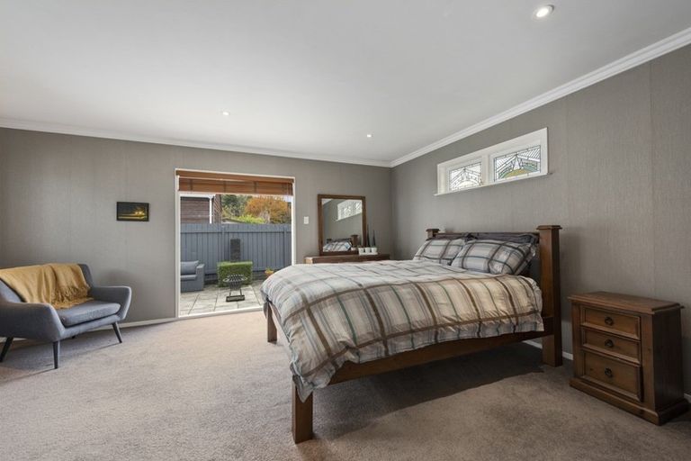 Photo of property in 11 Gemstone Drive, Birchville, Upper Hutt, 5018