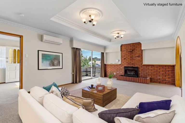 Photo of property in 3 Henderson Valley Road, Henderson, Auckland, 0612