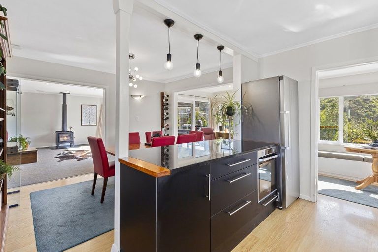Photo of property in 50 Spencer Street, Crofton Downs, Wellington, 6035