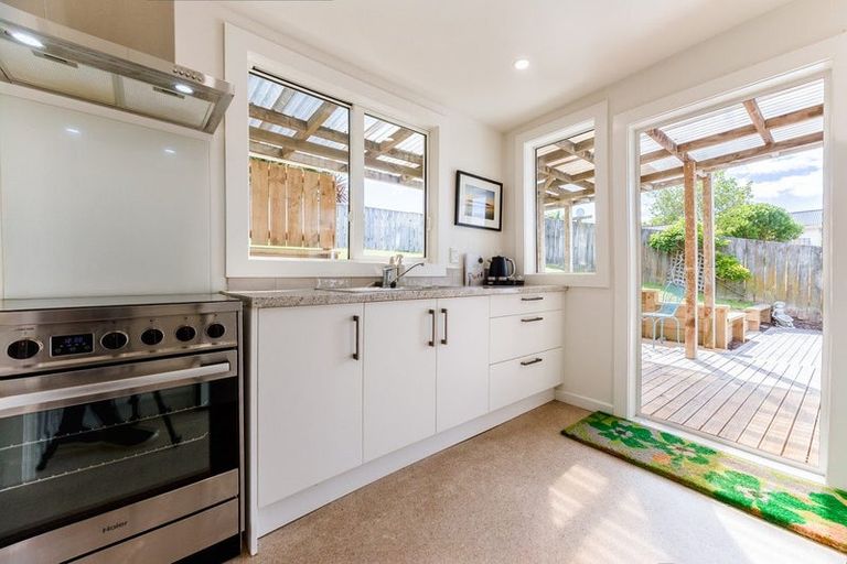 Photo of property in 23 Poplar Avenue, Raumati South, Paraparaumu, 5032